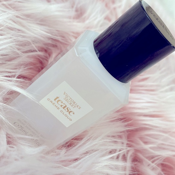 💌SOLD!!💌 BNWT!✨ Victoria’s Secret “Tease Crème Cloud” Perfume! 💗 - Picture 3 of 5